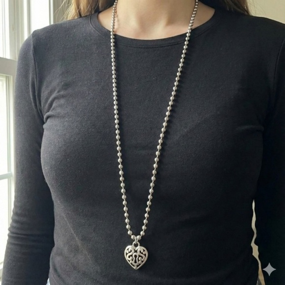 Trifari TM Vintage Silver Heart Keyhole Pendant Necklace Beaded Ball Chain